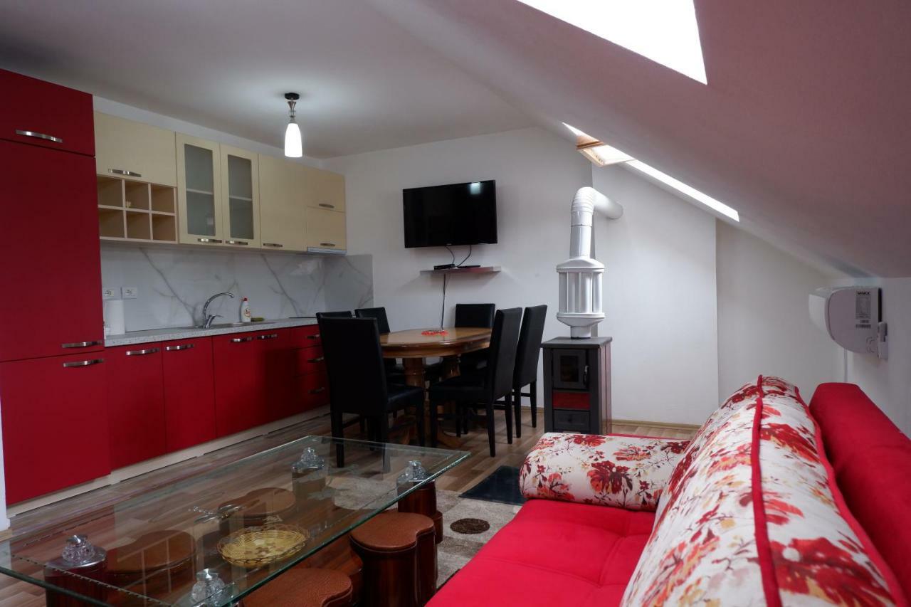 Kings Apartment