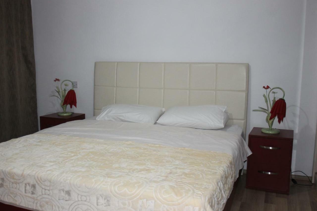 Kings Apartment *